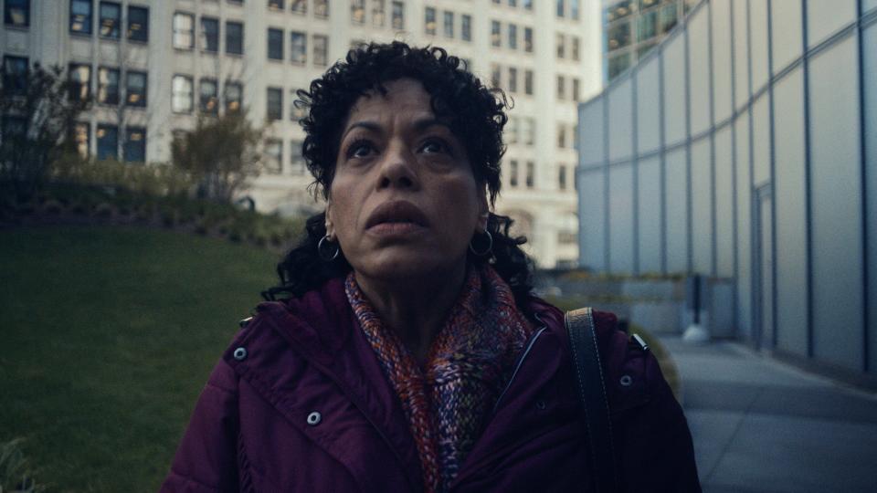 Liza Colón-Zayas as Tina in season three of "The Bear."
