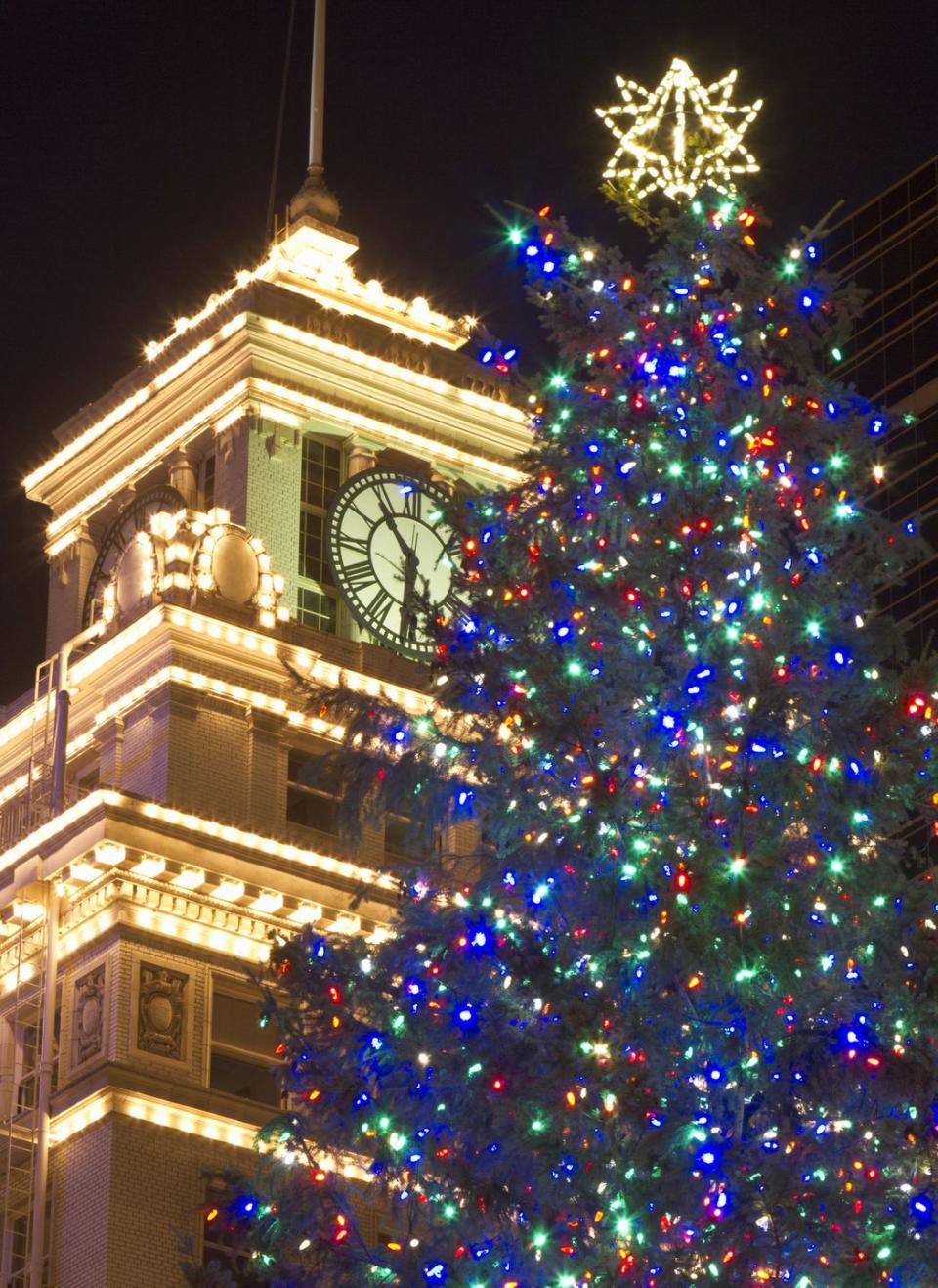 Oregon: The Pioneer Courthouse Square Christmas Tree