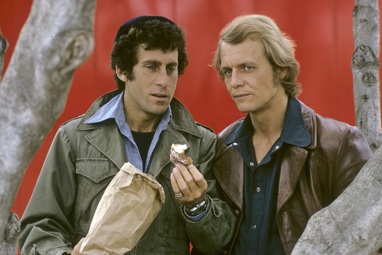 Paul Michael Glaser and David Soul on the set of 