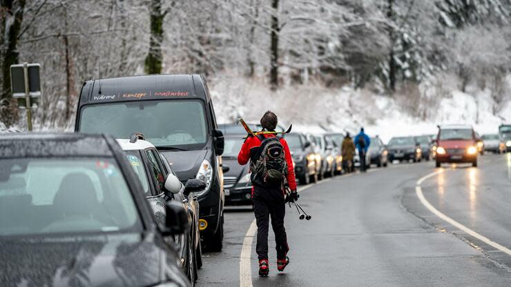 In Winterberg bleibt der Besucherandrang hoch. Foto: dpa