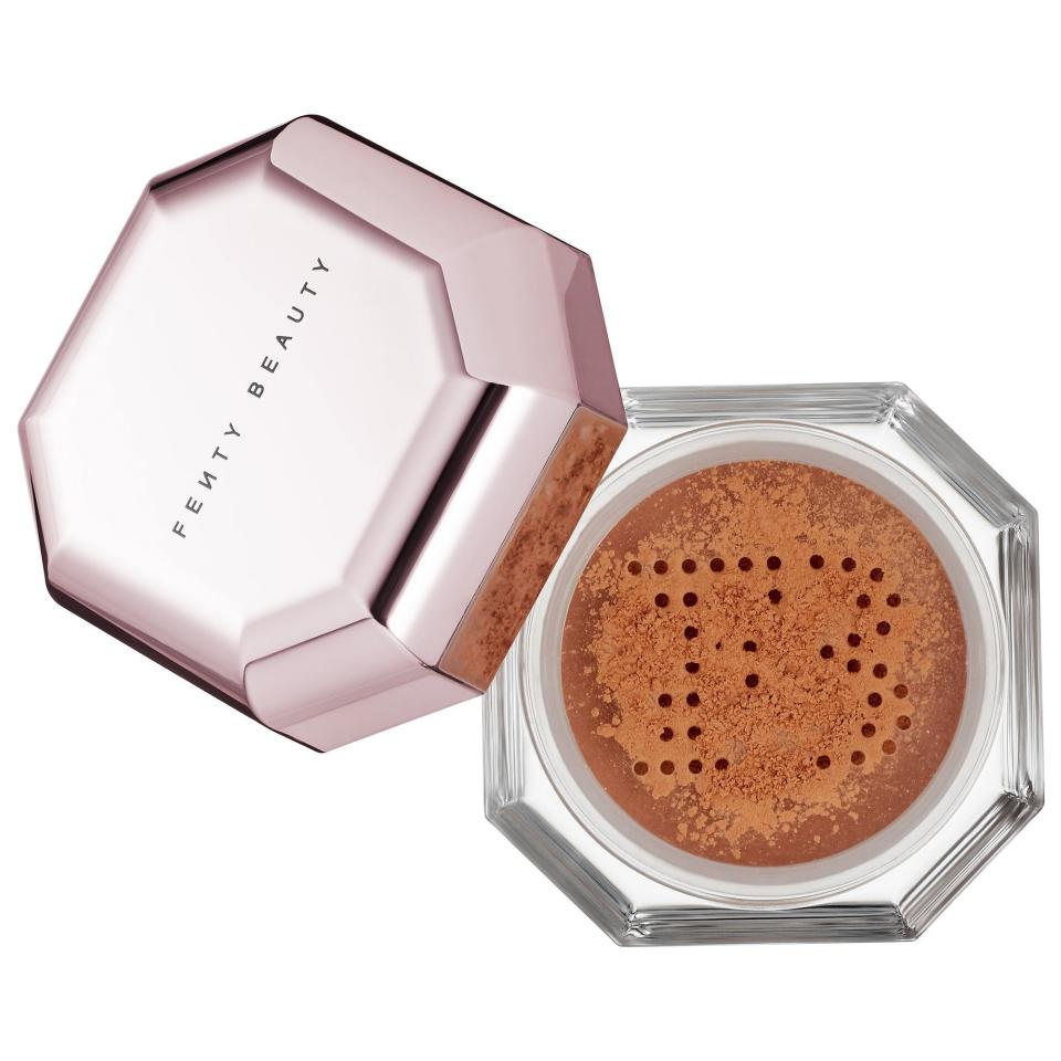 7) Fenty Beauty Pro Filt'r Instant Retouch Setting Powder