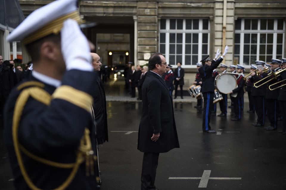 France commemorates Charlie Hebdo and kosher supermarket victims