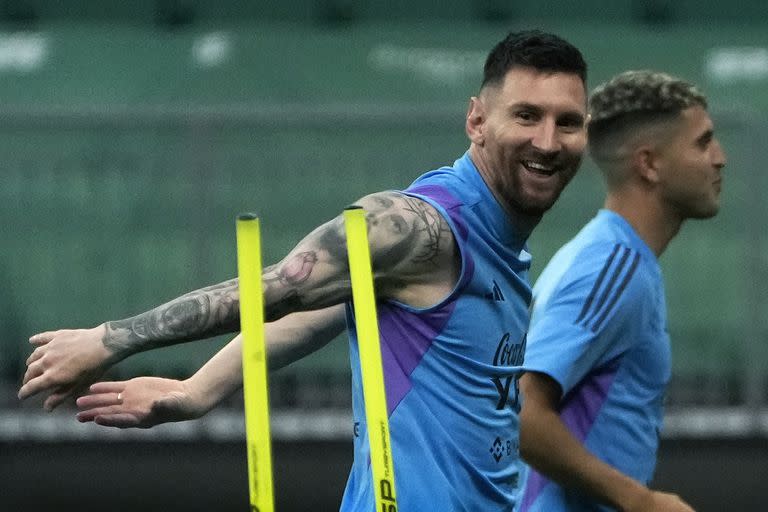 Lionel Messi será uno de los convocados por Lionel Scaloni para el arranque de las Eliminatorias al Mundial 2026