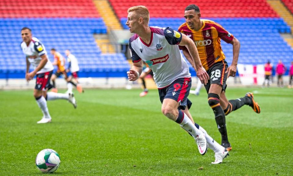 Bolton’s Eoin Doyle surges forward during their EFL Cup match against Bradford City.