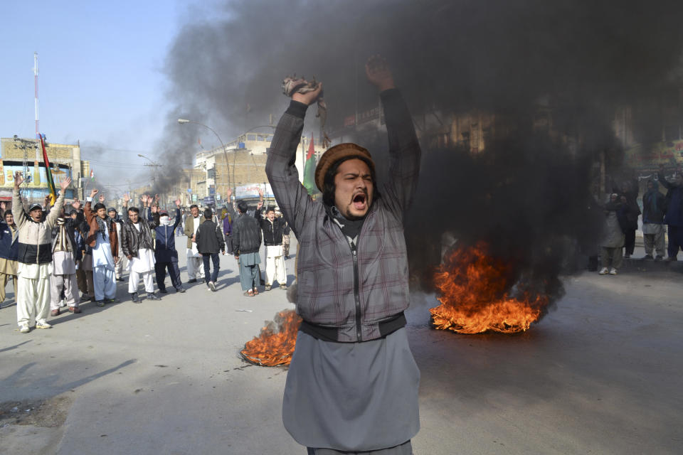 <p>Bei dem Belutschistankonflikt geht es um die Unabhängigkeitserklärung Belutschistans – ein trotz zahlreicher Bodenvorkommen sehr armes Land. Die Ureinwohner fühlten sich von Pakistan enteignet. 1947 erklärte Belutschistan seine Unabhängigkeit von Pakistan. Dieses wiederum war an der Kontrolle über das bodenschatzreiche Gebiet interessiert. (Bild:AP Photo/Arshad Butt) </p>