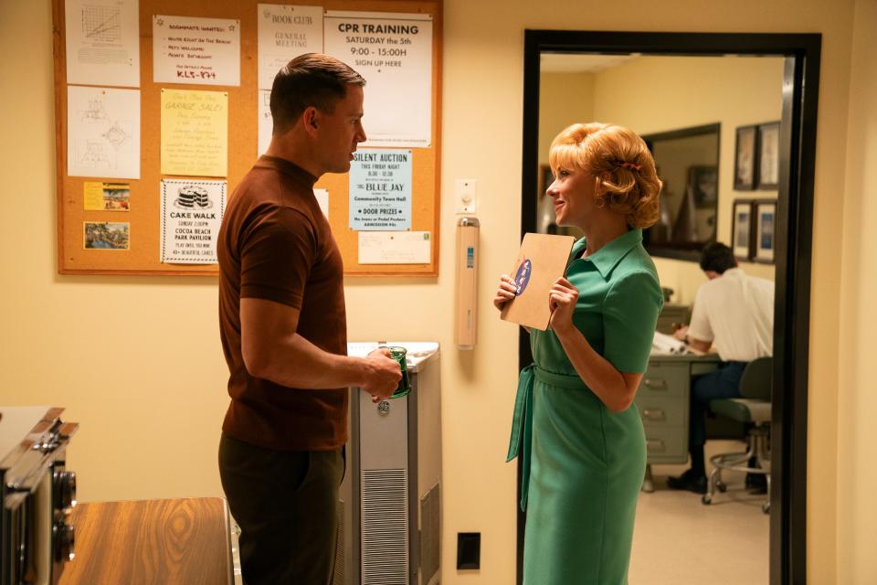 Cole (Channing Tatum, left) and Kelly (Scarlett Johansson) clash over money and integrity when she arrives at NASA.