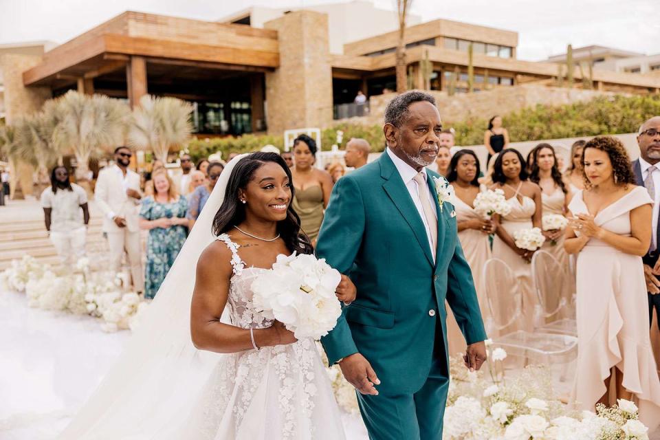 960px x 640px - Simone Biles' Wedding Dress Designer on Her Princess Ball Gown: 'She Didn't  Think It Was Going to Work'