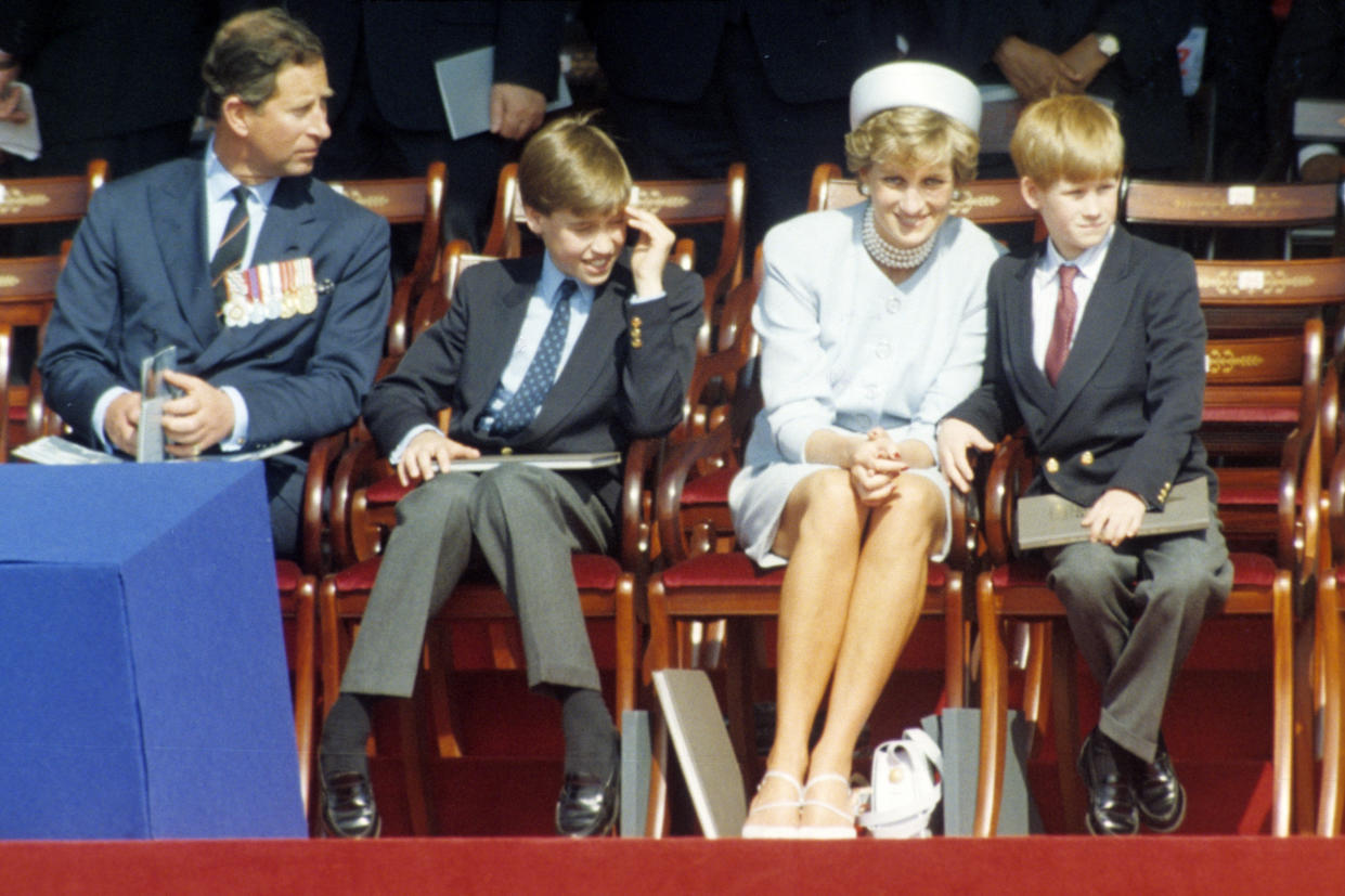 LONDON, UNITED KINGDOM - MAY 07:  Prince Charles, Prince of Wales, Prince William, Princess Diana and Prince Harry attend a ceremony in Hyde Park to mark the 50th anniversary of VE Day on May 7, 1995 in London, England. (Photo by Anwar Hussein/Getty Images)