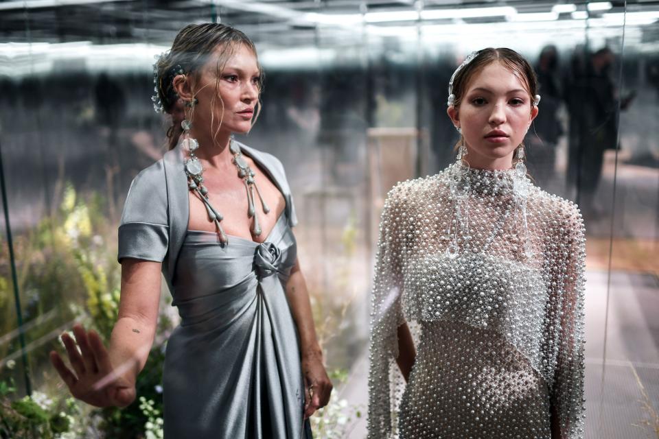 Lila Moss modeled Fendi's Spring-Summer 2021 collection alongside her mother during Paris Fashion Week in January.