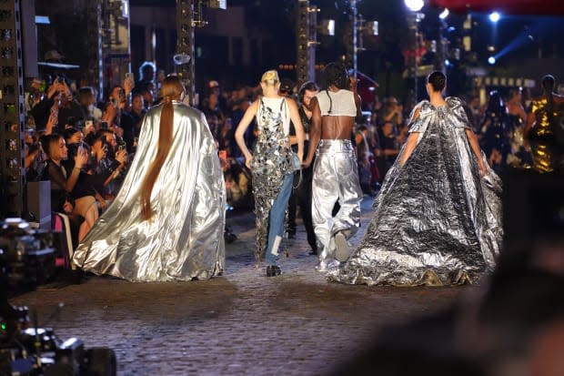 From left to right: Serena Williams, Gigi Hadid, Lil Nas X and Bella Hadid take the final walk of the evening. <p>Photo: Getty Images for Vogue/Courtesy of Vogue</p>