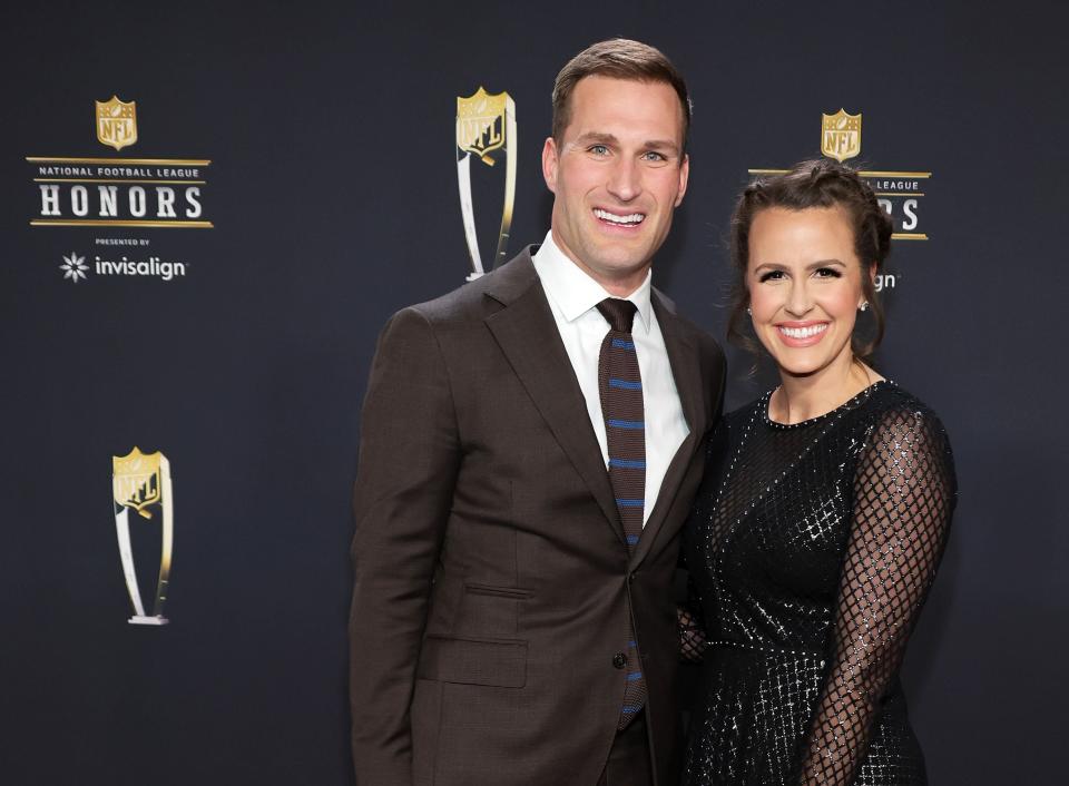 PHOENIX, ARIZONA - FEBRUARY 09: Kirk Cousins (L) of the Minnesota Vikings and Julie Cousins attend the 12th annual NFL Honors at Symphony Hall on February 09, 2023 in Phoenix, Arizona. (Photo by Ethan Miller/Getty Images)