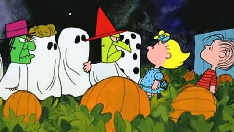 the peanuts gang in costume for its the great pumpkin charlie brown a good housekeeping pick for best halloween movies