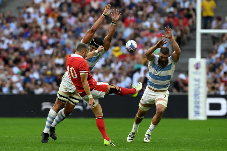 Dan Biggar y su patada ante los Pumas, pese a la doble marca de Tomás Lavanini y Marcos Kremer