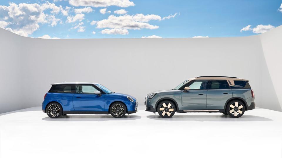 2025 mini cooper electric and countryman electric lineup in blue