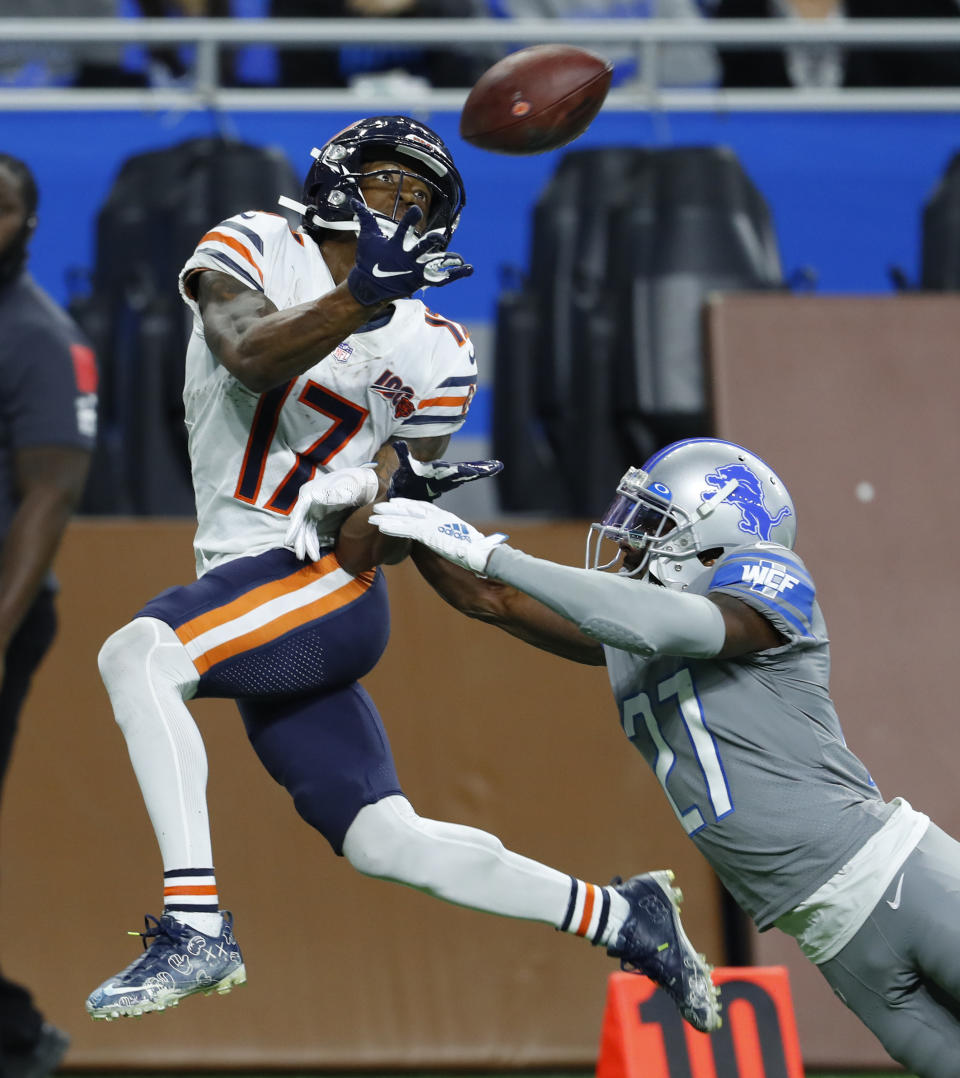 Chicago Bears wide receiver Anthony Miller (17), defended by Detroit Lions cornerback Justin Coleman (27), catches during the second half of an NFL football game, Thursday, Nov. 28, 2019, in Detroit. (AP Photo/Paul Sancya)