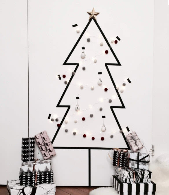 Für Puristen und Faulenzer: der Weihnachtsbaum aus Tape. (Bild: Pinterest / latelierdal.com)