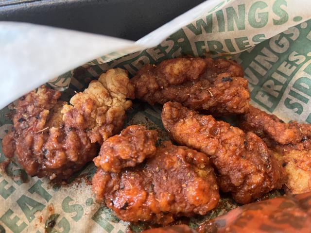 13 Best Wingstop Flavors - Parade