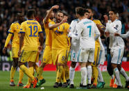 <p>Soccer Football – Champions League Quarter Final Second Leg – Real Madrid vs Juventus – Santiago Bernabeu, Madrid, Spain – April 11, 2018 Juventus’ Gonzalo Higuain and Giorgio Chiellini gesture to Real Madrid’s Cristiano Ronaldo after the match REUTERS/Paul Hanna </p>