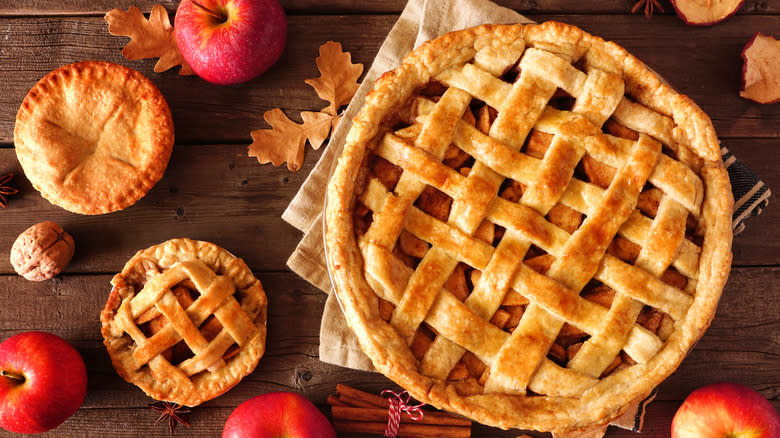 cooked apple pies