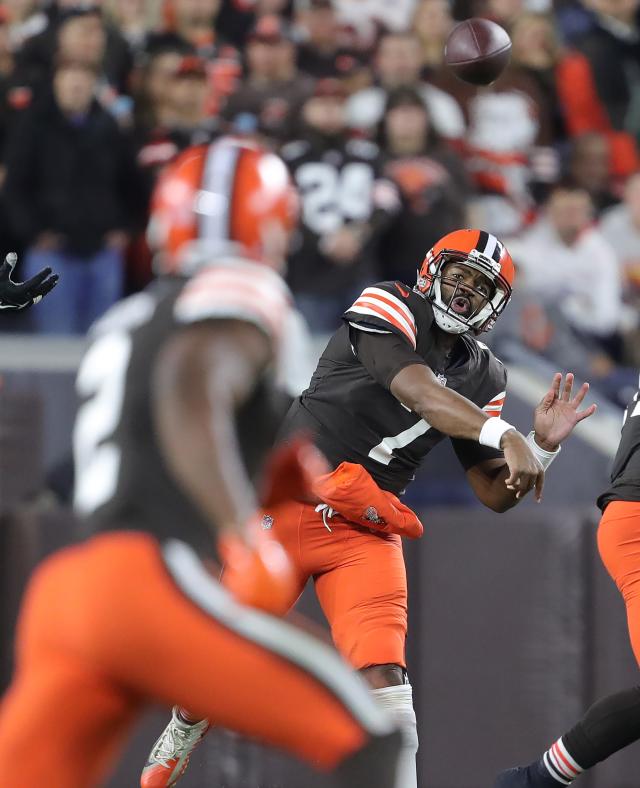 Browns' Amari Cooper calls his intercepted pass an 'abomination