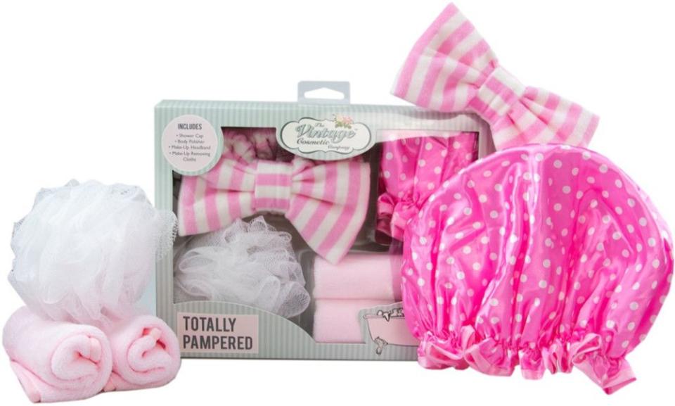 4) Totally Pampered Gift Set