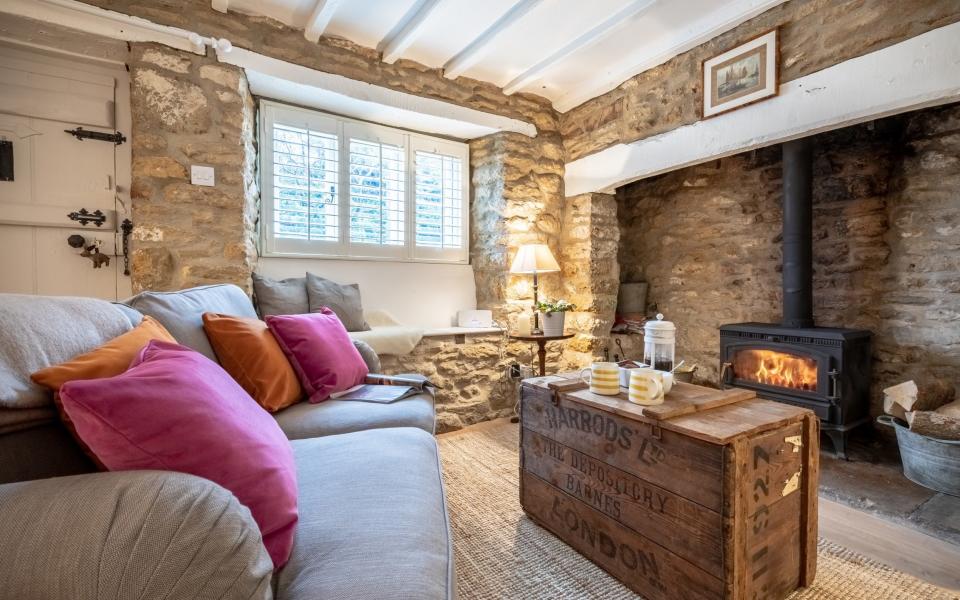 Honeycomb top 20 british best lovely holidays cottages couples uk visit staycation 2022