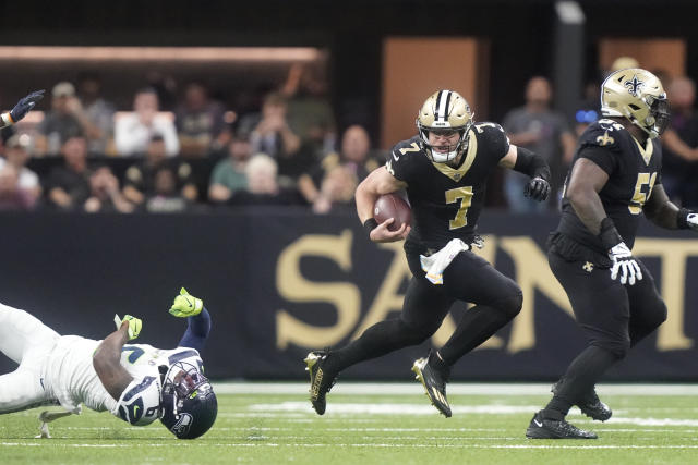 The Seattle Seahawks huddle during an NFL football game against the New  Orleans Saints in New Orleans, Sunday, Oct. 9, 2022. The Saints won 39-32.  (AP Photo/Gerald Herbert Stock Photo - Alamy