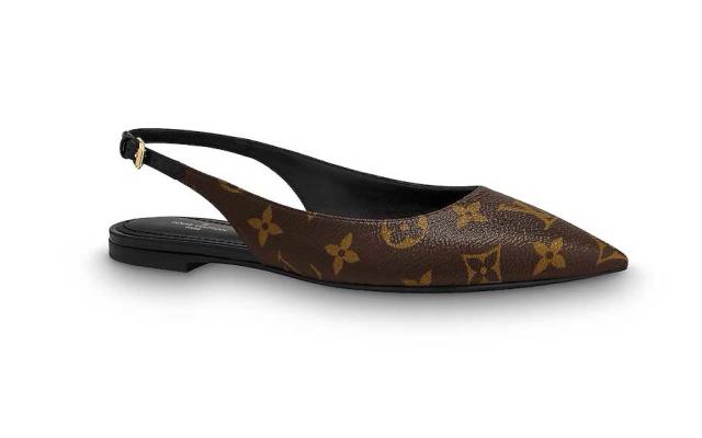 The Louis Vuitton Flats Travel + Leisure's Editor-in-chief Packs for Every  Trip