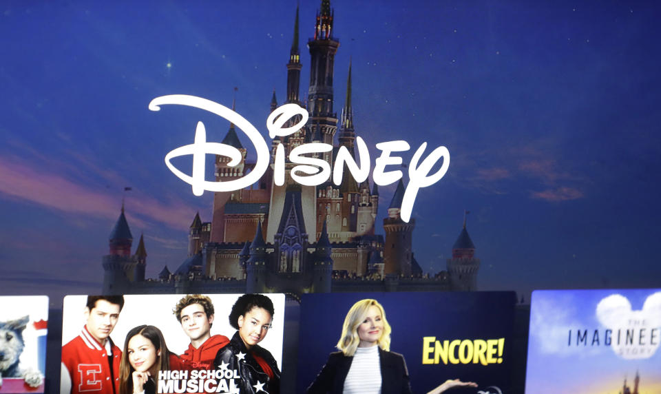 迪士尼公司（Walt Disney）和華納兄弟探索公司（Warner Bros Discovery）2024年夏季將在美國推出影音串流服務Disney+、Hulu和Max三合一套裝方案。（美聯社資料照）