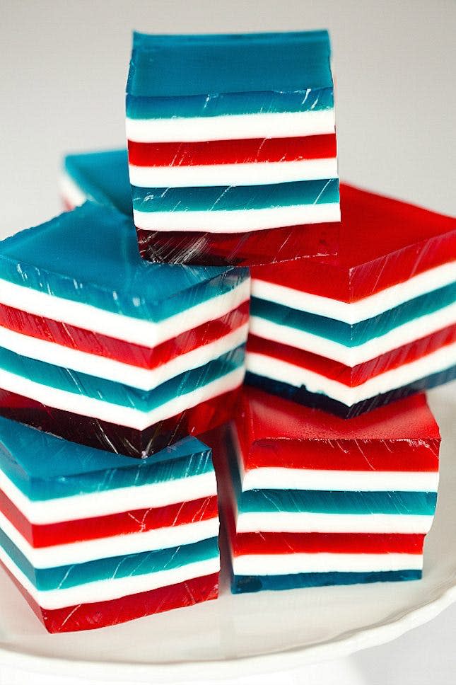 red-white-blue-finger-jello-11-600