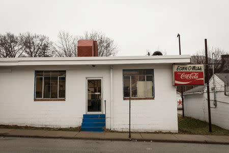 Econ-O-Wash Laundromat sits on West Franklin Street in Waynesburg, Pennsylvania, U.S., February 14, 2018. Picture taken February 14, 2018. REUTERS/Maranie Staab