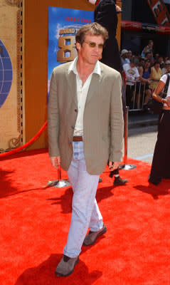 Dennis Quaid at the Hollywood premiere of Walt Disney's Around the World in 80 Days