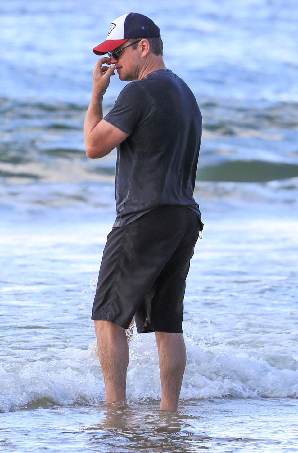 Matt Damon's family beach day in Byron Bay