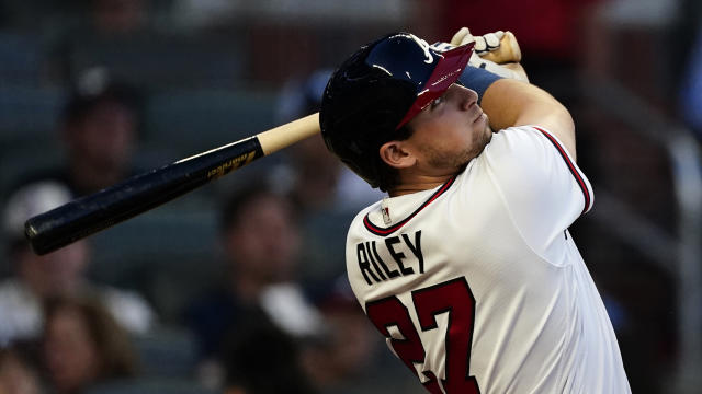 3B Austin Riley  Atlanta braves wallpaper, Hot baseball players