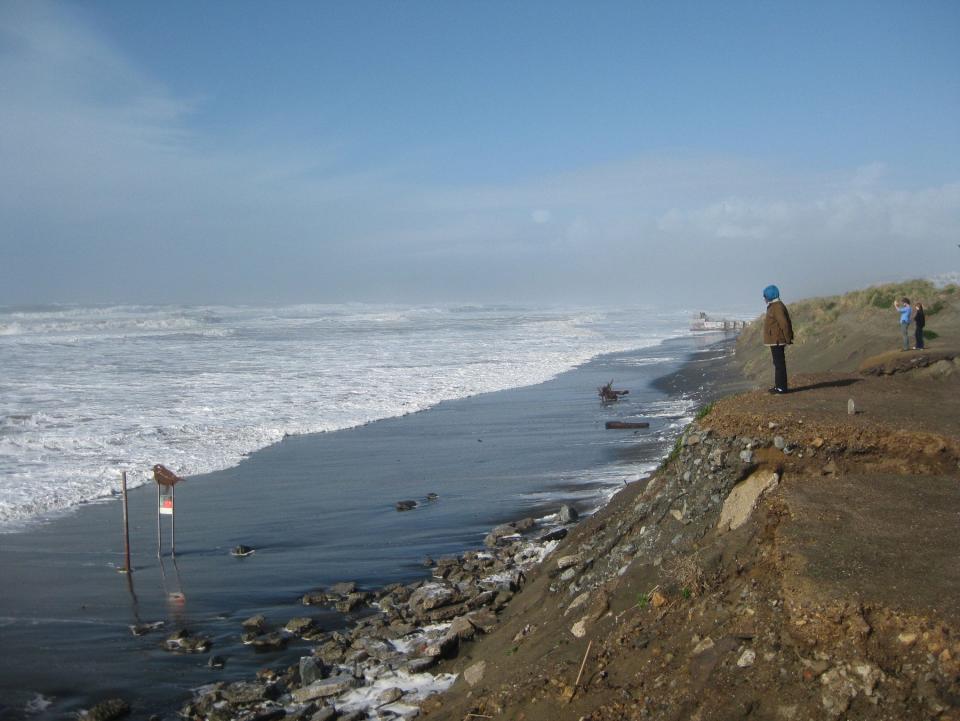 Severe coastal bluff erosion, along the southern end of Ocean Beach, San Francisco, California on Jan. 19, 2010. This storm damage occurred during the 2009-2010 El Niño, which, on average, eroded the shoreline 55 meters that winter.