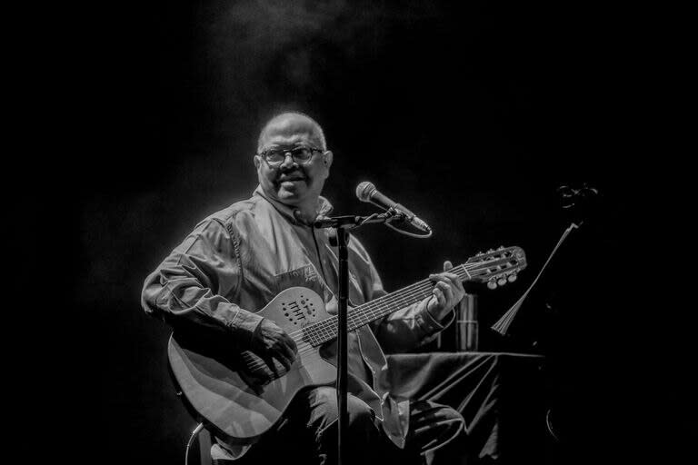  El cantautor Pablo Milanés durante un concierto en el Teatro Circo Price, a 12 de mayo de 2021, en Madrid (Ricardo Rubio - Europa Press)