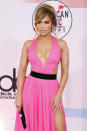 <p>Jennifer López lució sexy y atrevida en los American Music Awards. Foto:/Getty Images </p>