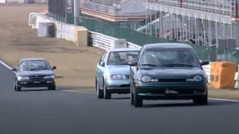 Chrysler Neon, Nissan Sunny and Honda Accord race in Tsukuba in a screenshot from an episode of Best Motoring.