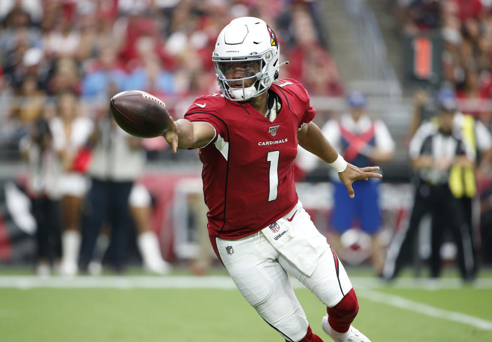 GLENDALE, ARIZONA - SEPTEMBER 08: Quarterback Kyler Murray #1 of the Arizona Cardinals pitches the ball off during the first half of the NFL football game against the Detroit Lions at State Farm Stadium on September 08, 2019 in Glendale, Arizona. (Photo by Ralph Freso/Getty Images)