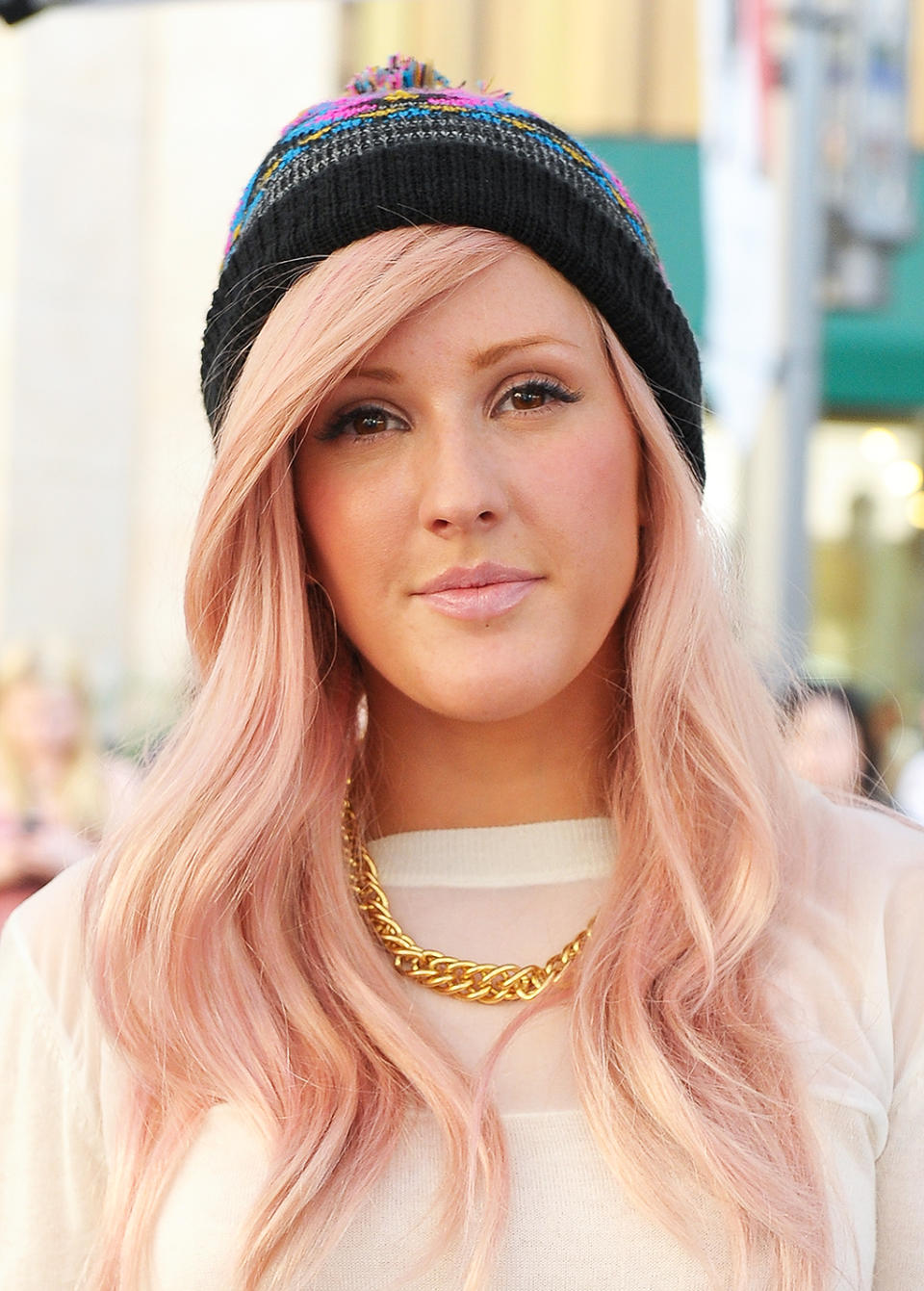 Ellie Goulding with pink hair