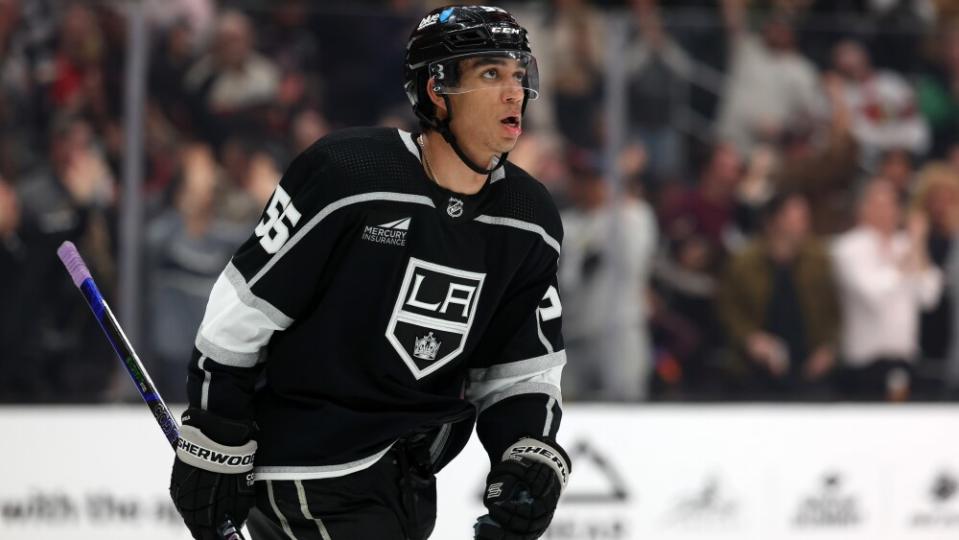 NHL: Ottawa Senators at Los Angeles Kings