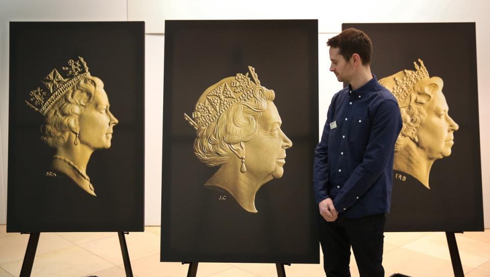 El último retrato de la reina Isabel II en las monedas, 2015 (Getty Images)