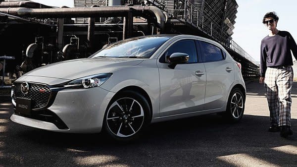 馬自達日規Mazda2推出2023年式二度小改款，換色變臉呈現時尚新氣