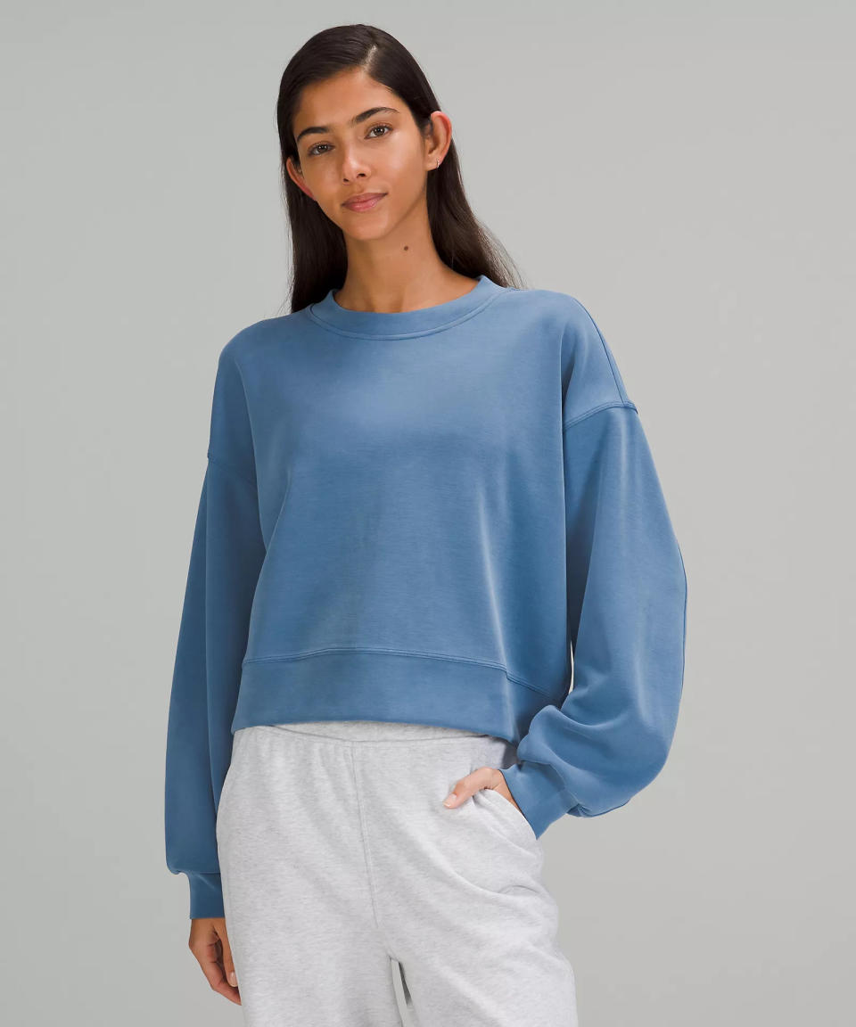 Lululemon Perfectly Oversized Cropped Crew Softstreme.