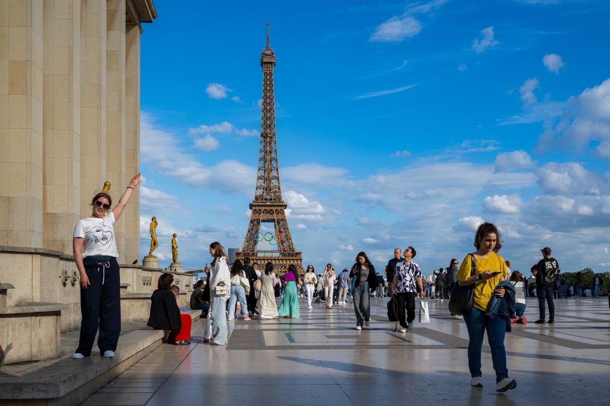 FTSE 100 LIVE: European stock markets fall as French election worries offset eurozone inflation dip