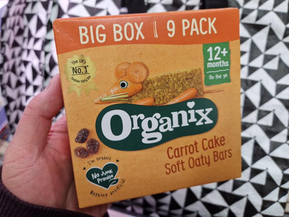 Organix carrot cake soft oaty bars