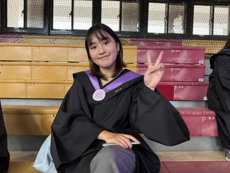 22歲的理學院學士畢業生馬同學，想看看好形象的林青霞有多美，但從未看過她電影。彭欣偉攝