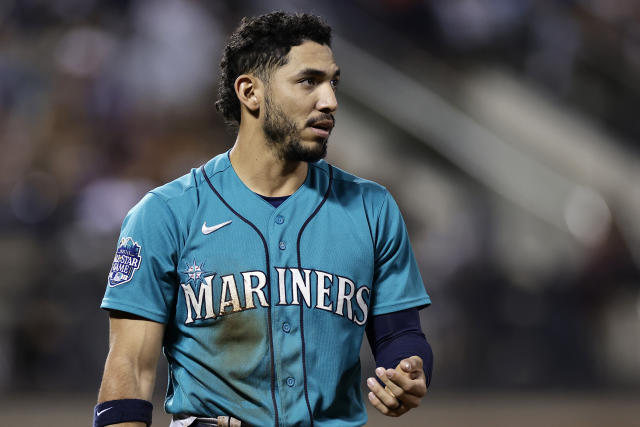 First-place Mariners cool off with loss to New York Mets