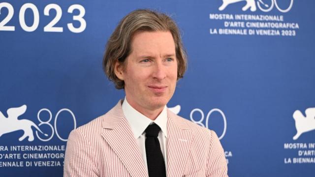 Wes Anderson Isn't Wild About Those Roald Dahl Book Edits: 'I Don't Even  Want the Artist to Modify Their Work