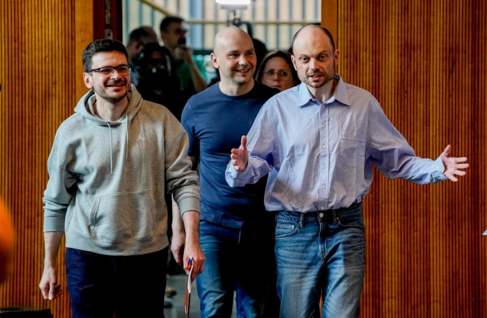 (From left to right) Freed Russian prisoners Ilya Yashin, Andrei Pivovarov and Vladimir Kara-Murza (AP)